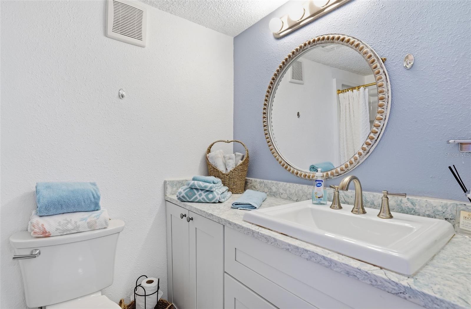 155 MEDALLION BLVD #E, MADEIRA BEACH, FL, 33708