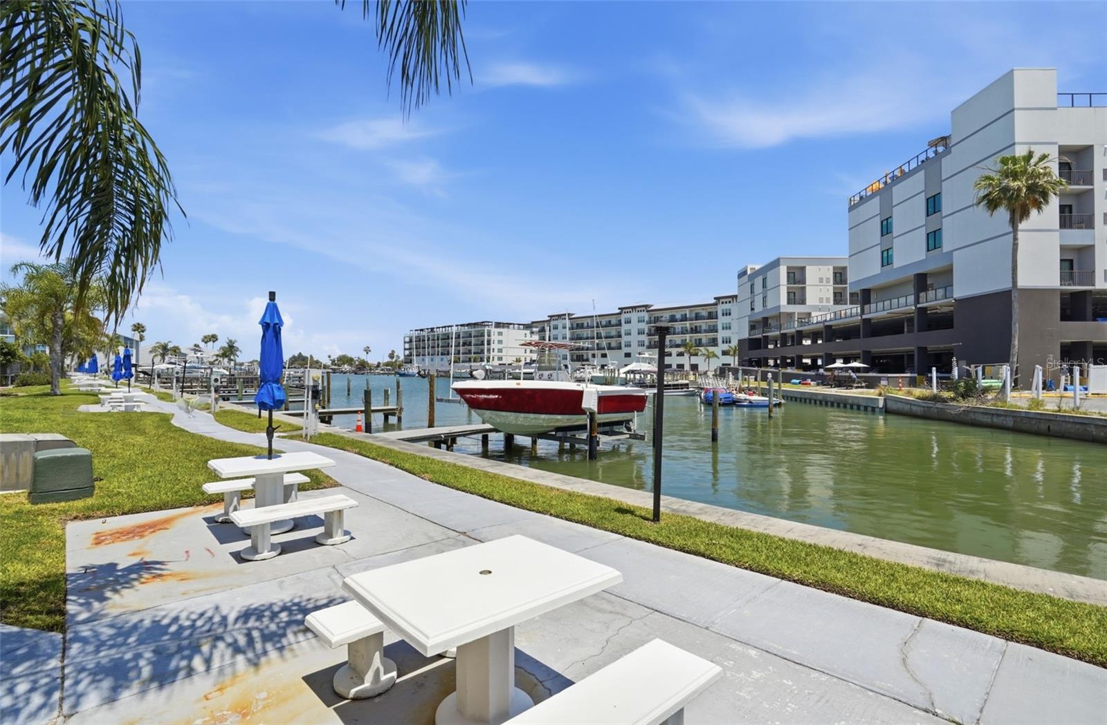 155 MEDALLION BLVD #E, MADEIRA BEACH, FL, 33708
