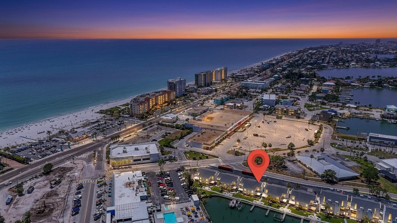 155 MEDALLION BLVD #E, MADEIRA BEACH, FL, 33708
