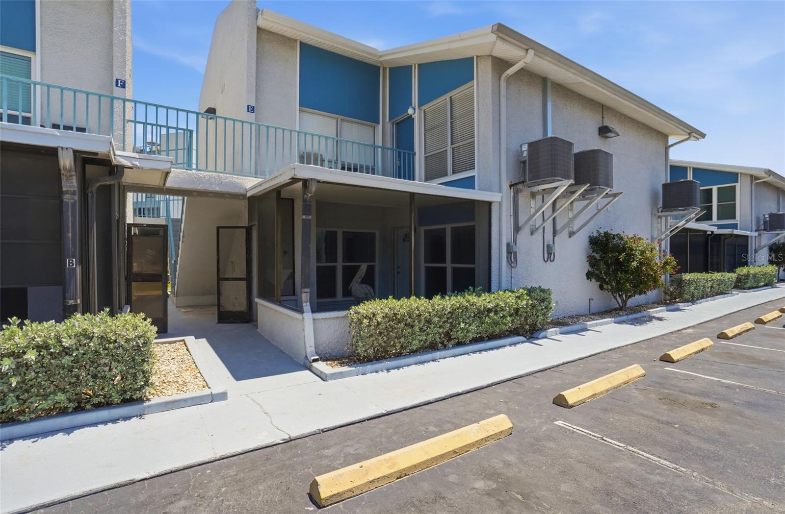 155 MEDALLION BLVD #E, MADEIRA BEACH, FL, 33708
