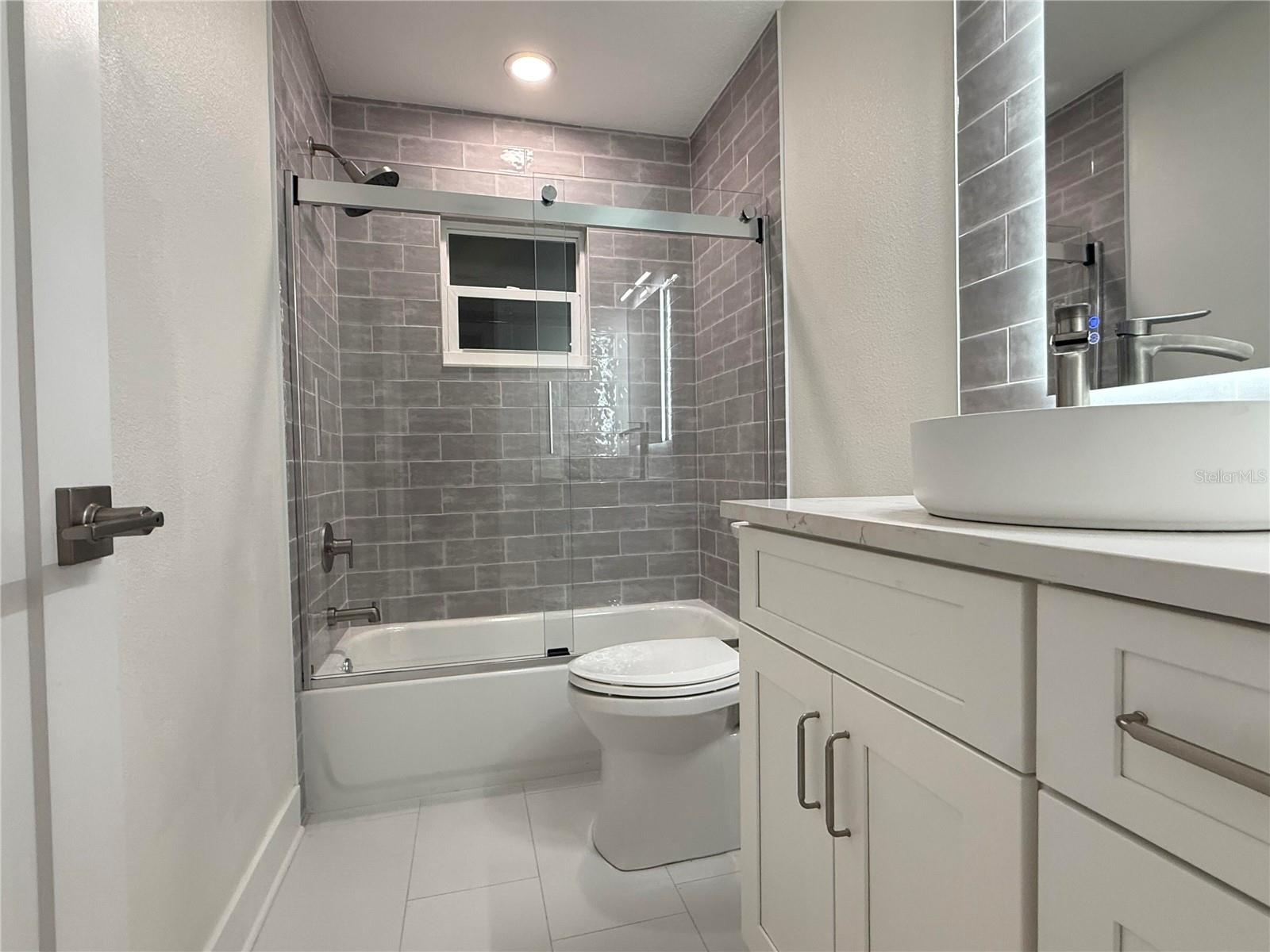 2401 16TH AVE N, ST PETERSBURG, FL, 33713