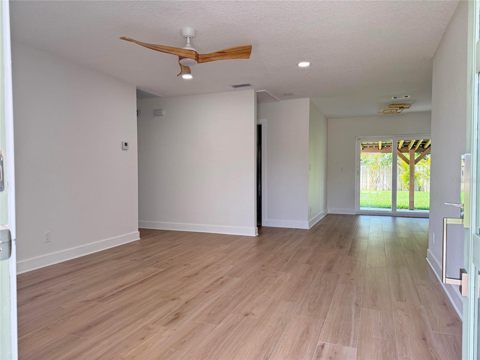 2401 16TH AVE N, ST PETERSBURG, FL, 33713