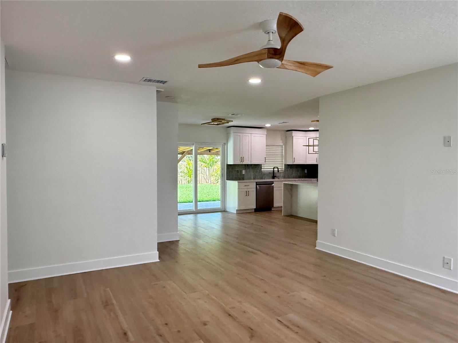 2401 16TH AVE N, ST PETERSBURG, FL, 33713