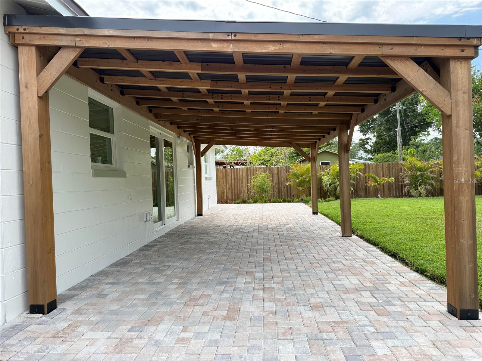 2401 16TH AVE N, ST PETERSBURG, FL, 33713
