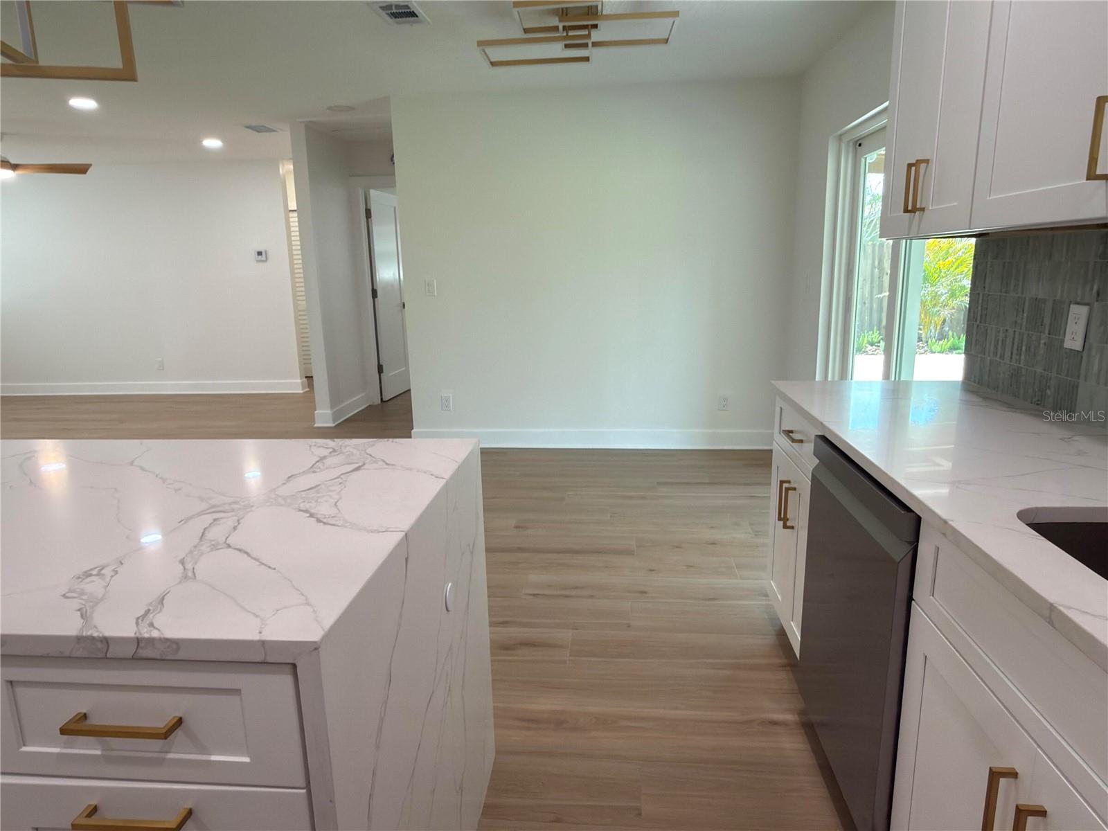 2401 16TH AVE N, ST PETERSBURG, FL, 33713