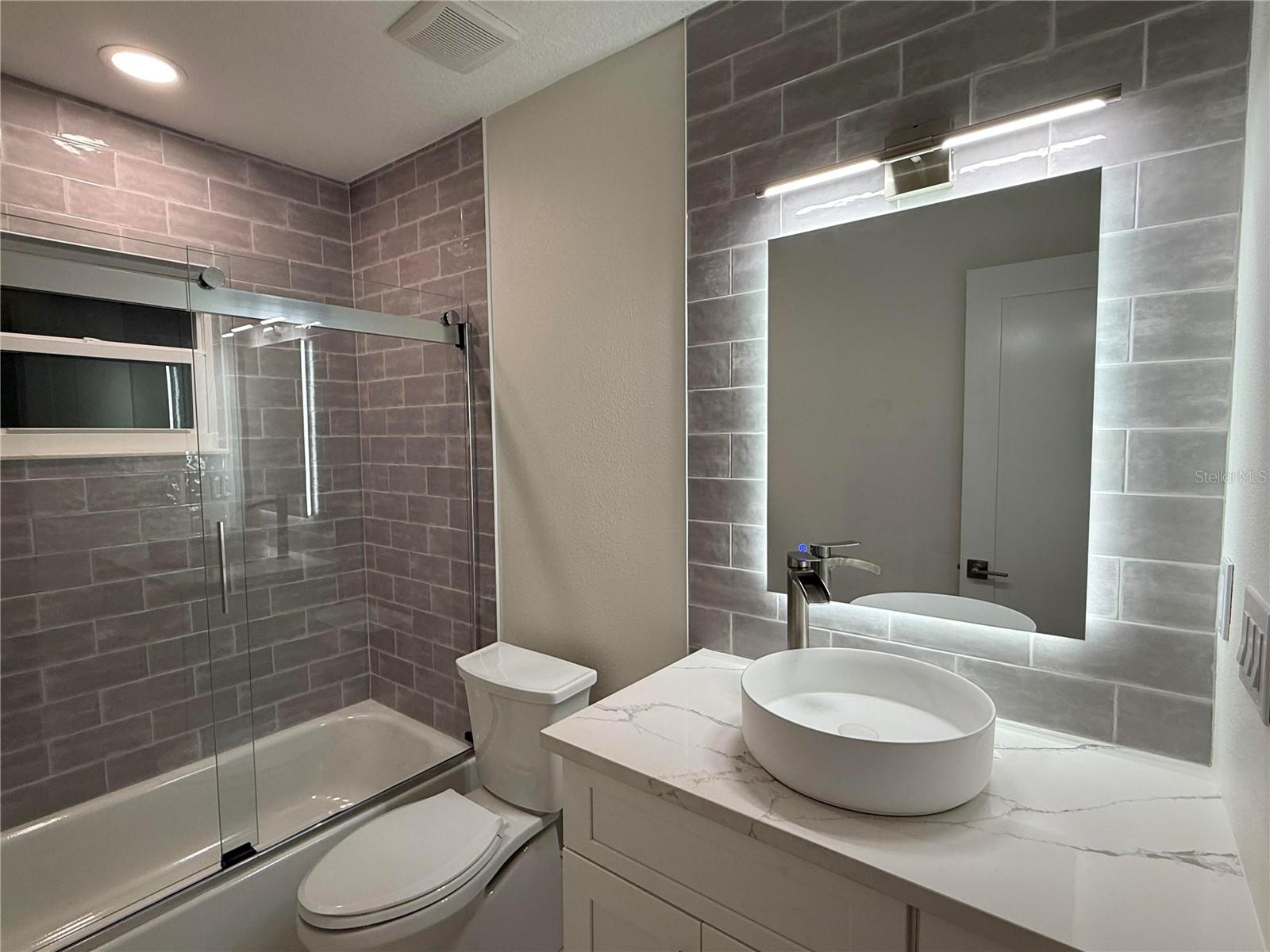 2401 16TH AVE N, ST PETERSBURG, FL, 33713