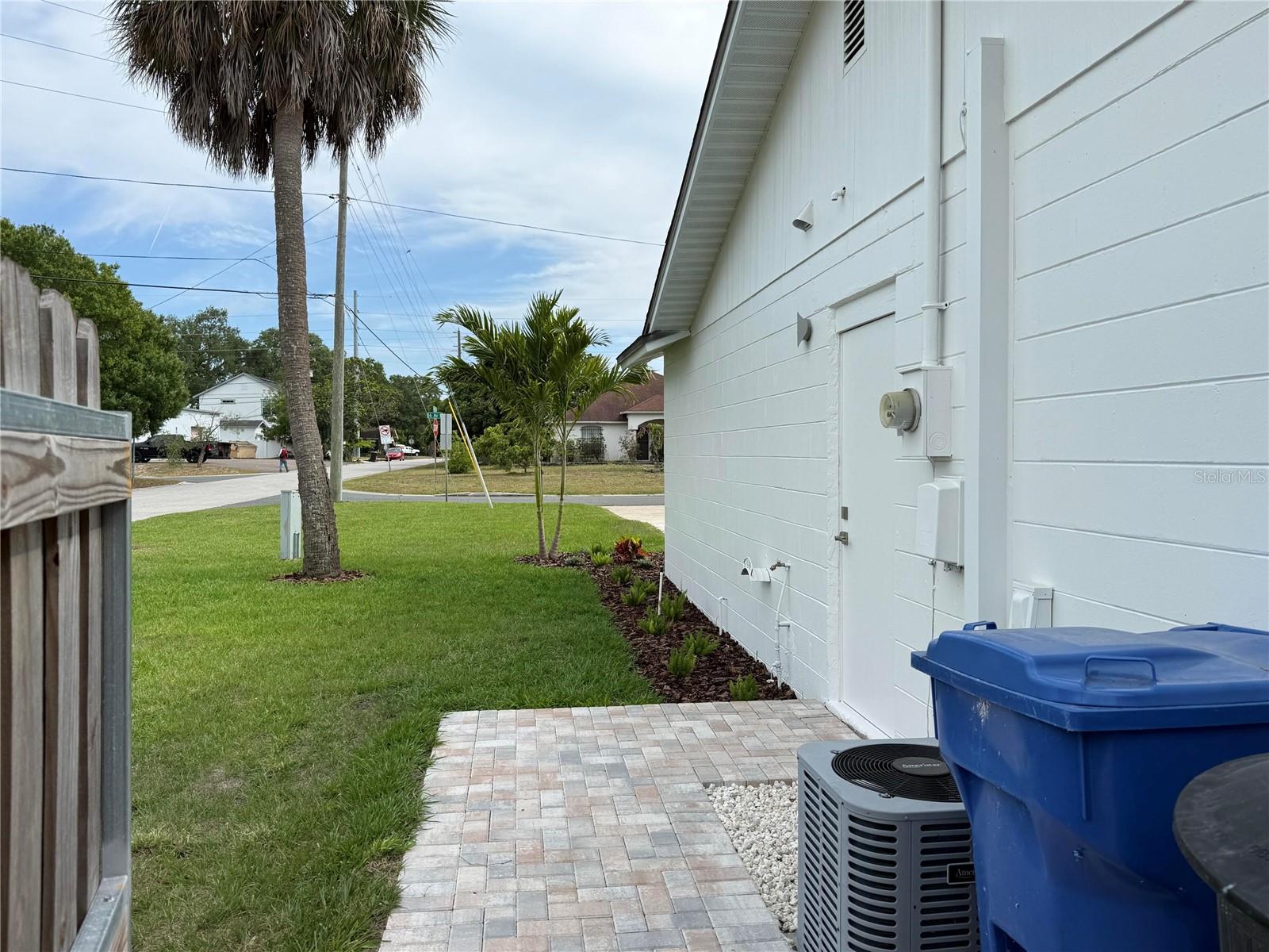 2401 16TH AVE N, ST PETERSBURG, FL, 33713