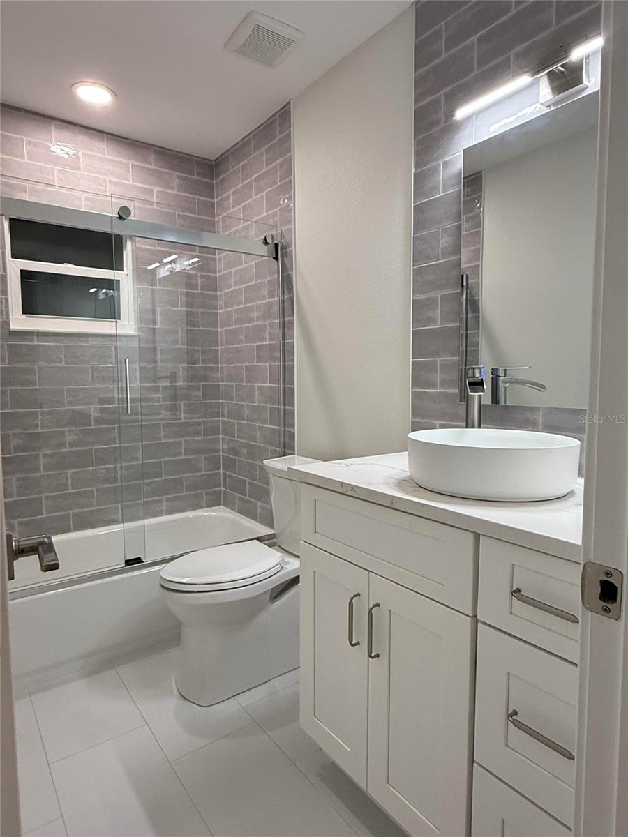 2401 16TH AVE N, ST PETERSBURG, FL, 33713
