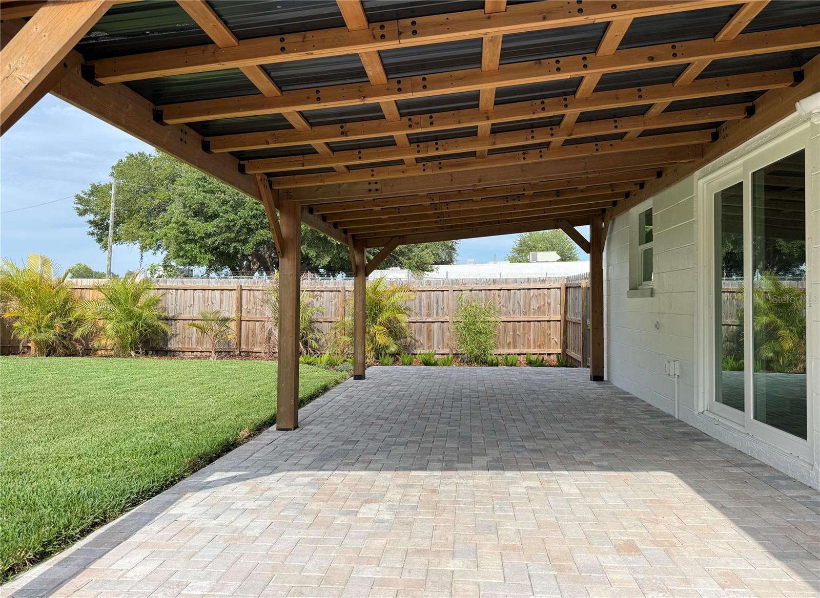 2401 16TH AVE N, ST PETERSBURG, FL, 33713