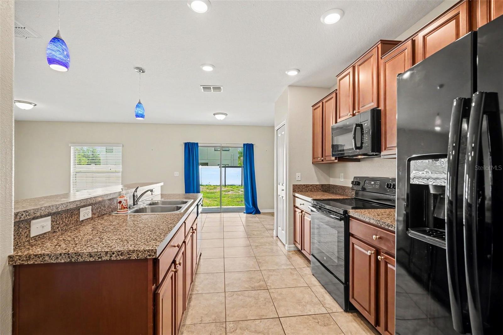 7421 FRENCH MARIGOLD AVE, TAMPA, FL, 33619