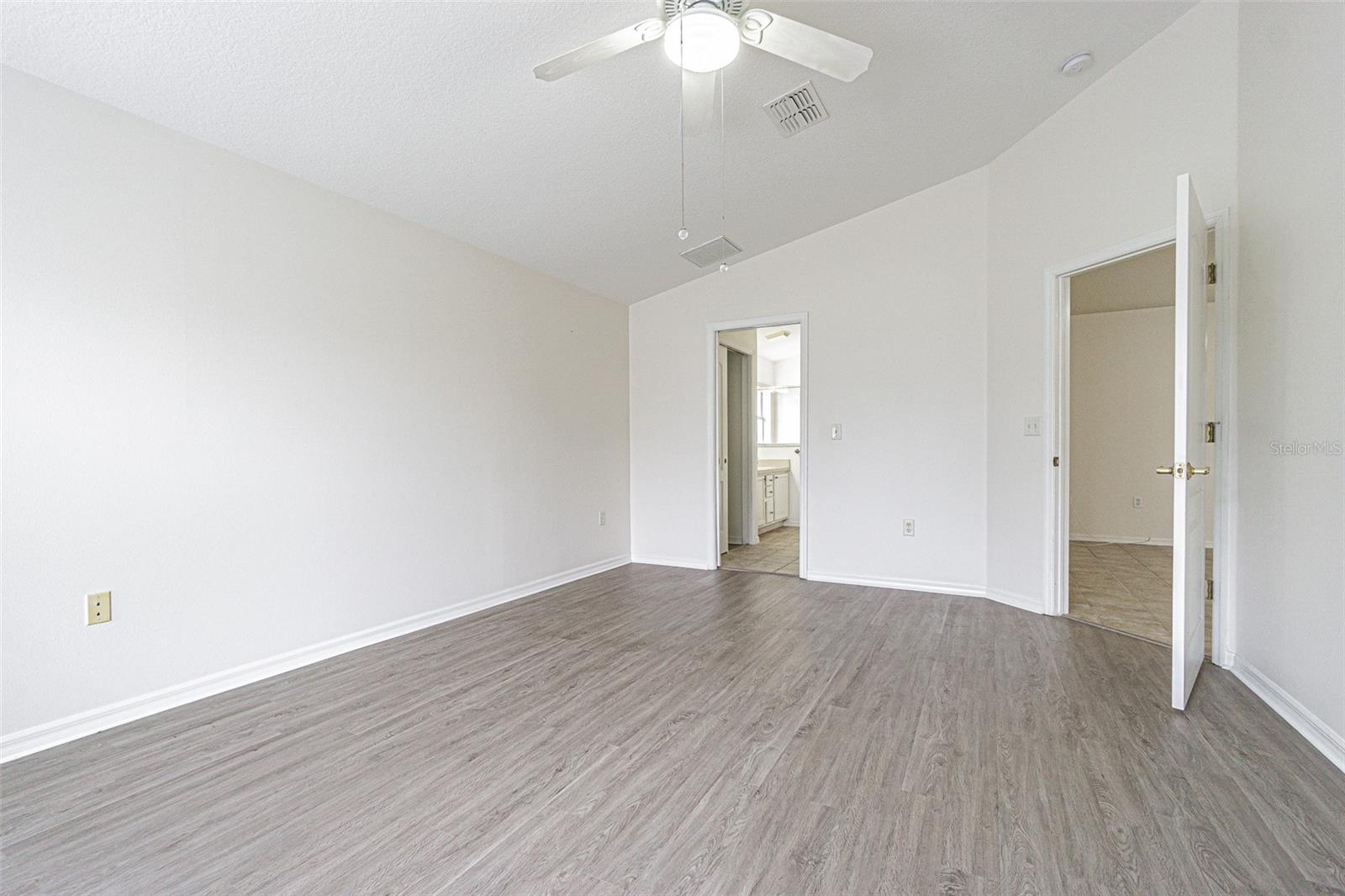 10245 BUNCOMBE WAY, SAN ANTONIO, FL, 33576