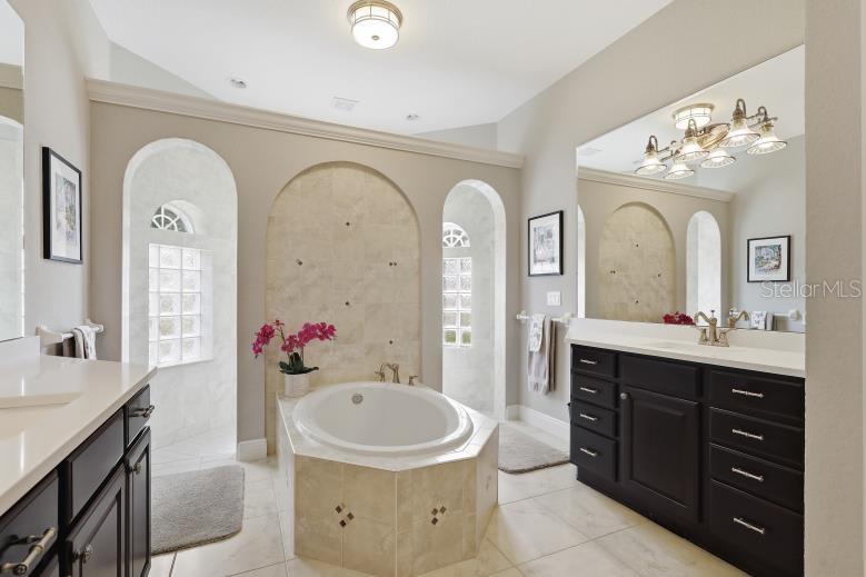 34 N WATERVIEW DR, PALM COAST, FL, 32137