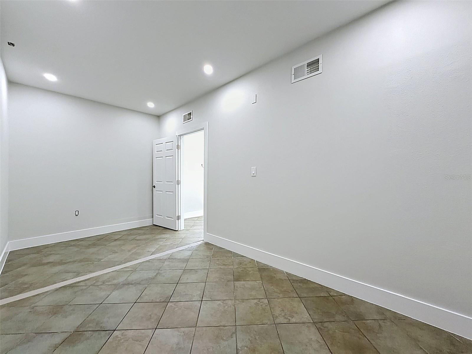 13414 US HIGHWAY 19, HUDSON, FL, 34667