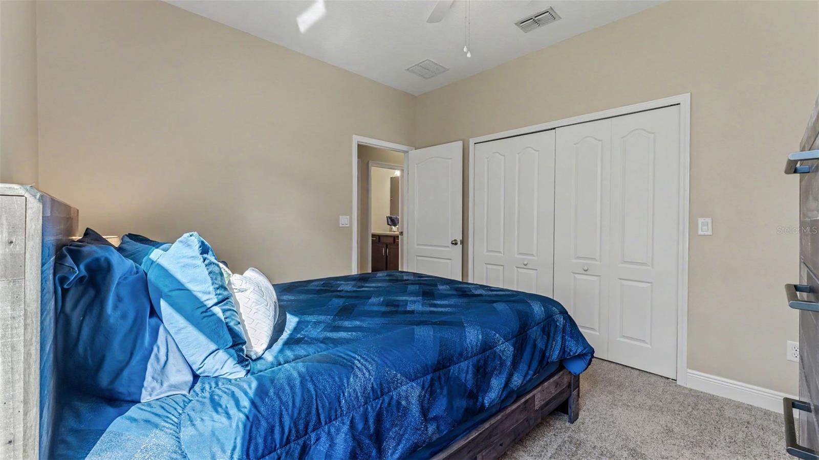 1950 VIA LAGO DR, LAKELAND, FL, 33810