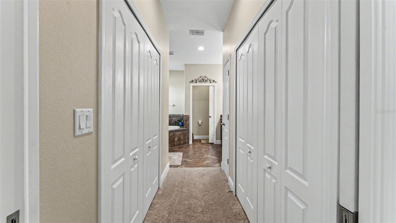 1950 VIA LAGO DR, LAKELAND, FL, 33810