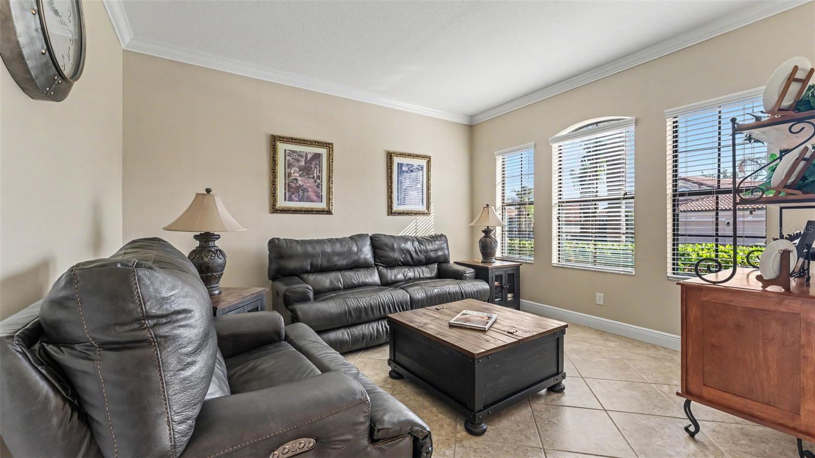 1950 VIA LAGO DR, LAKELAND, FL, 33810