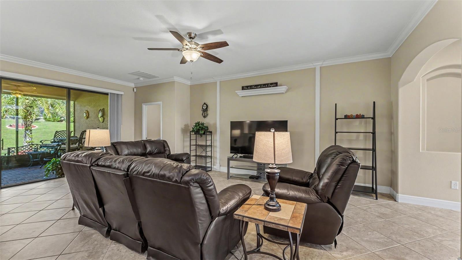 1950 VIA LAGO DR, LAKELAND, FL, 33810