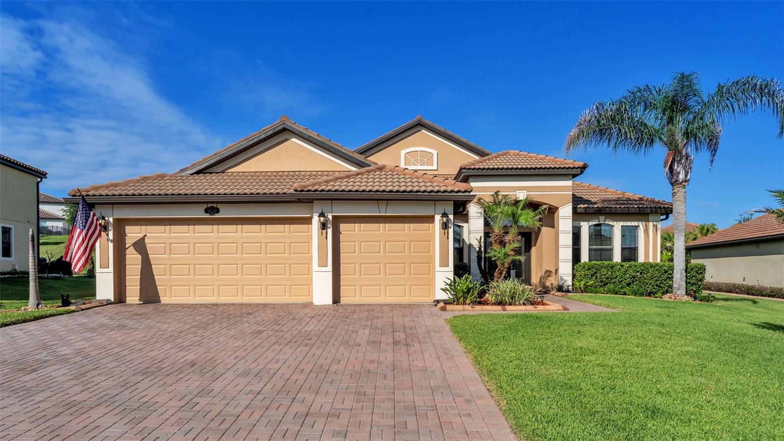 1950 VIA LAGO DR, LAKELAND, FL, 33810
