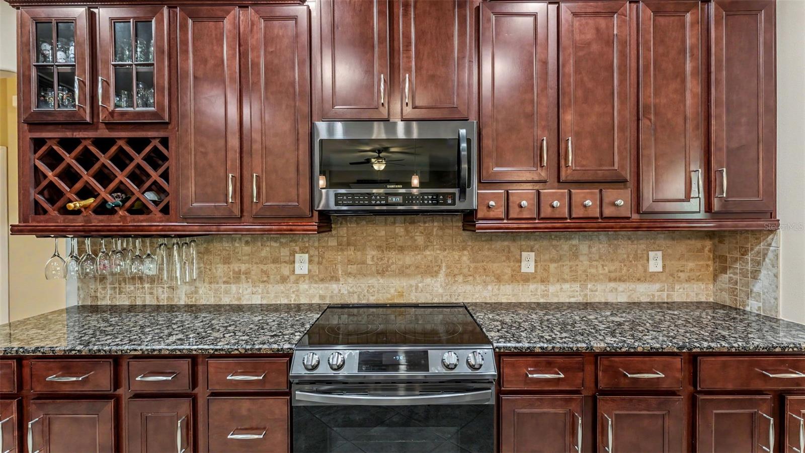 1950 VIA LAGO DR, LAKELAND, FL, 33810
