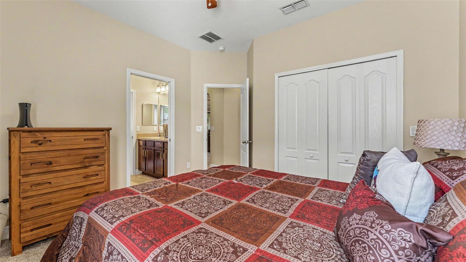 1950 VIA LAGO DR, LAKELAND, FL, 33810