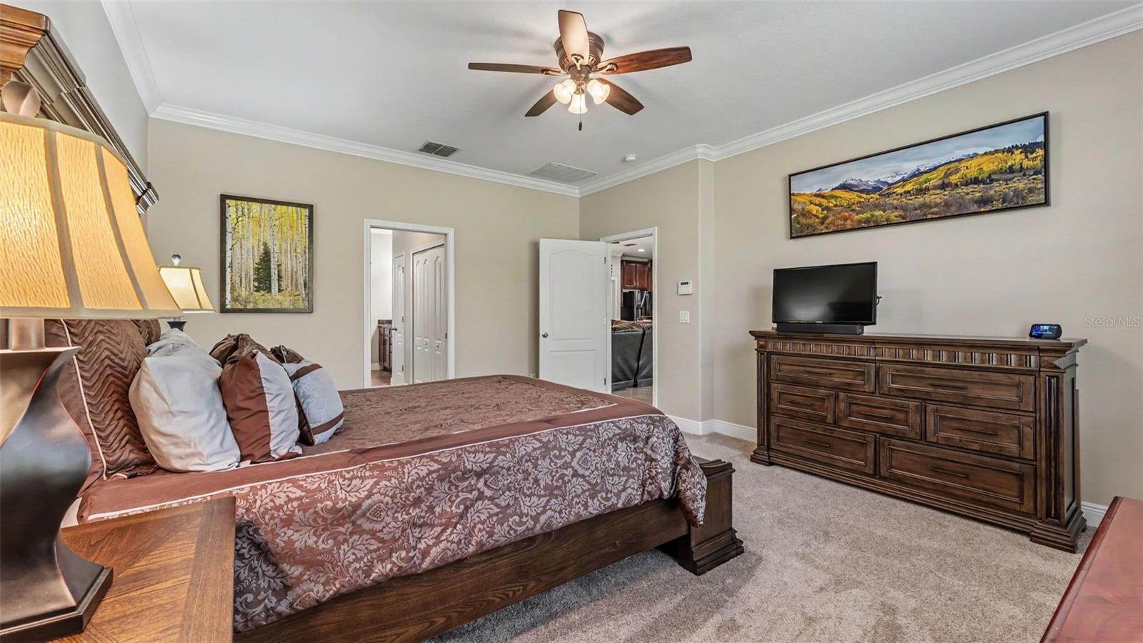 1950 VIA LAGO DR, LAKELAND, FL, 33810