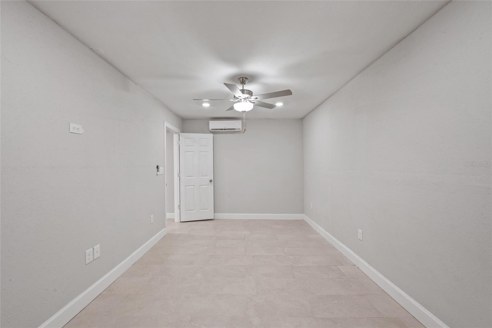 409 DEBRA DR, BRANDON, FL, 33510