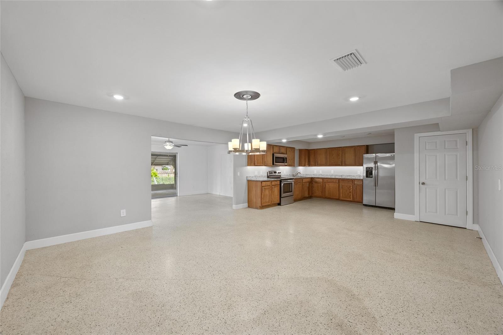 409 DEBRA DR, BRANDON, FL, 33510