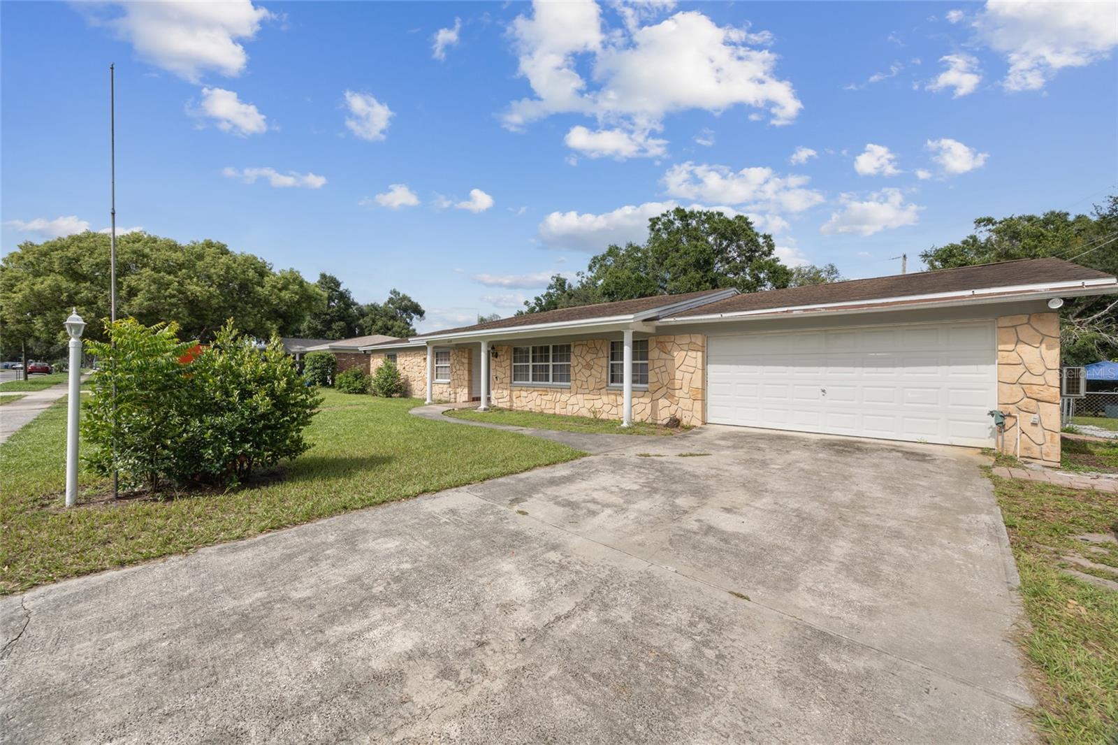 409 DEBRA DR, BRANDON, FL, 33510