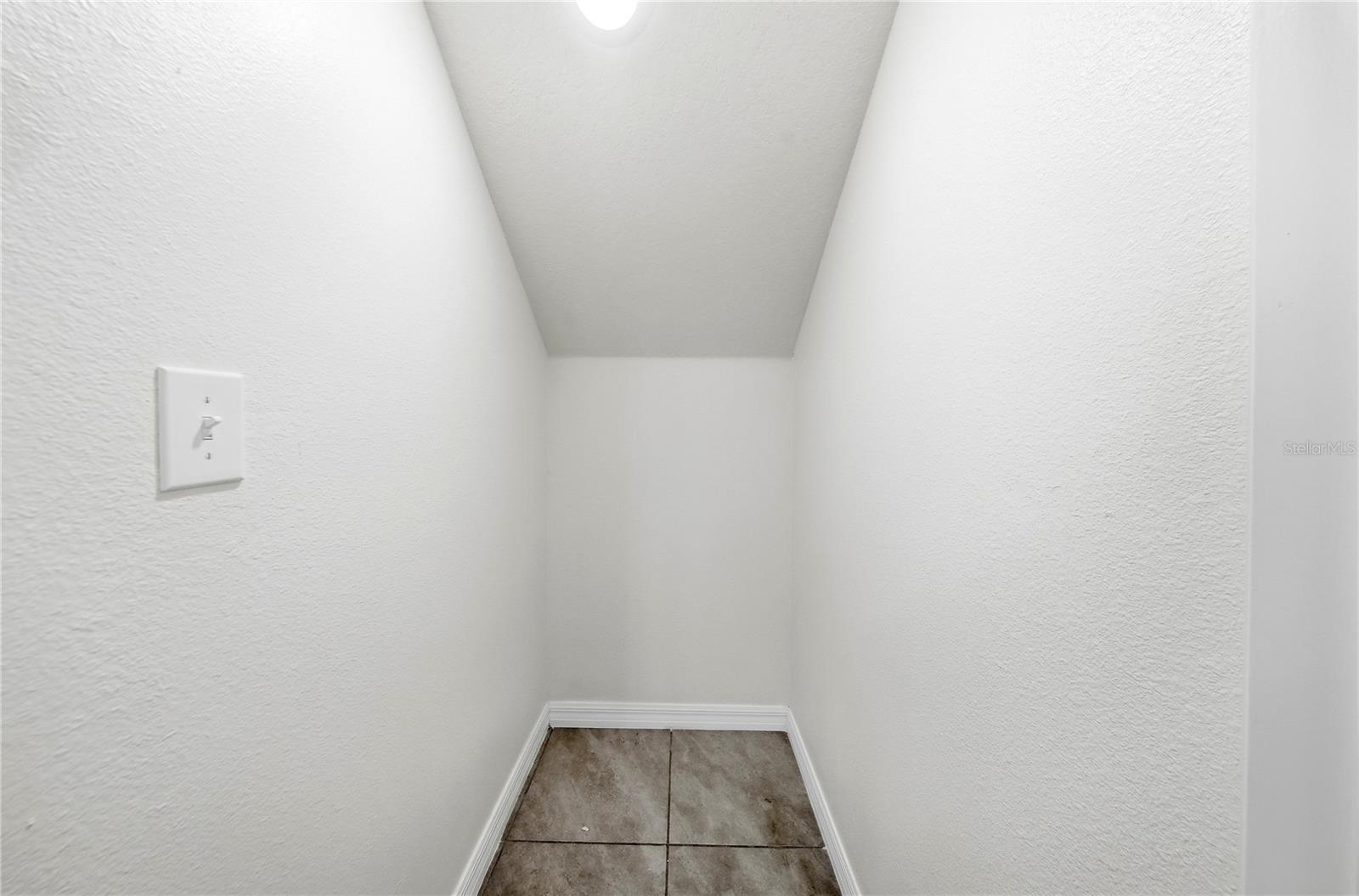 1574 HUBBELL RD, WESLEY CHAPEL, FL, 33543