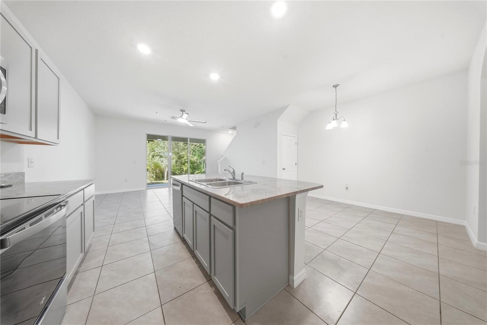 1574 HUBBELL RD, WESLEY CHAPEL, FL, 33543
