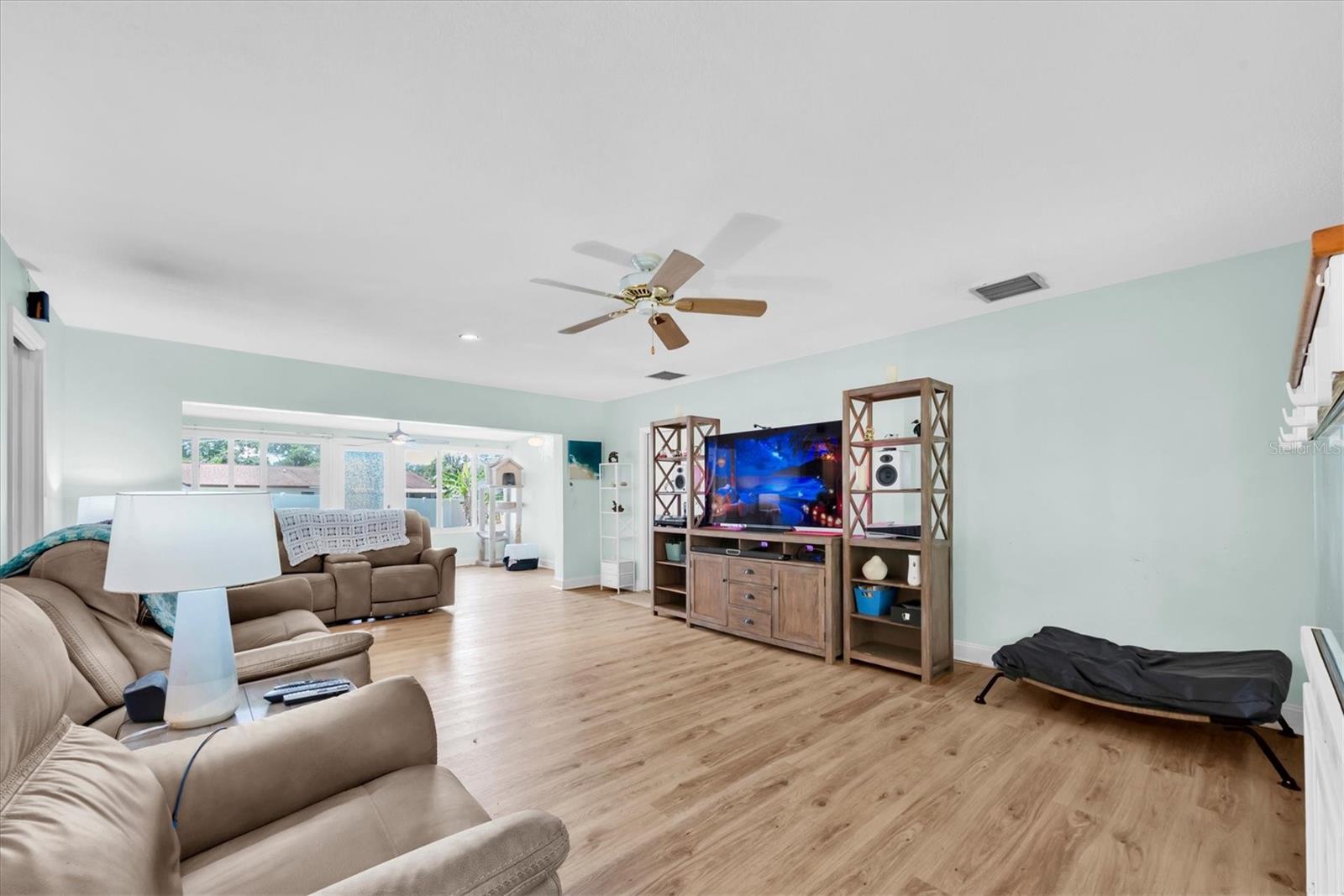 1380 KENNYWOOD DR, LARGO, FL, 33770