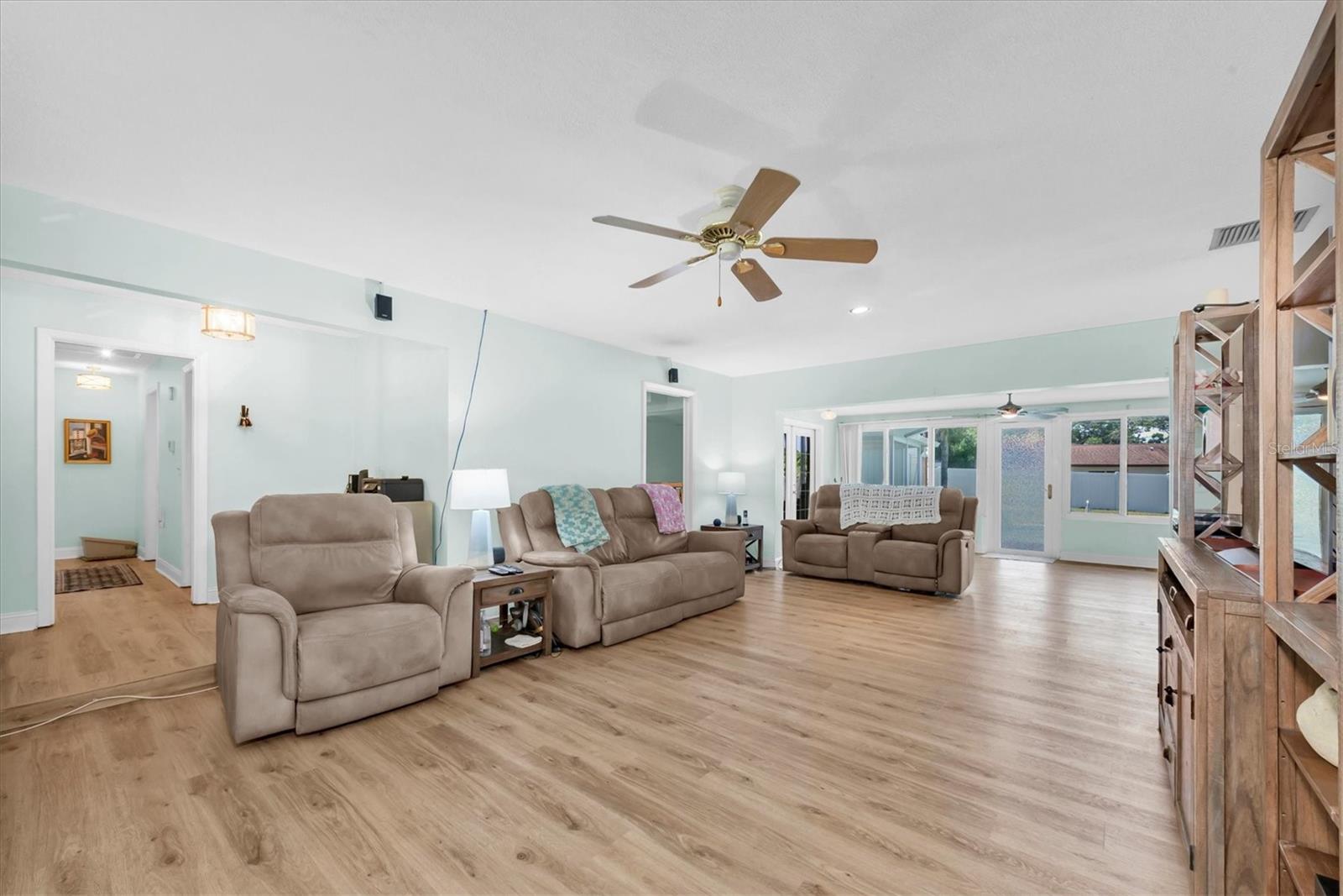 1380 KENNYWOOD DR, LARGO, FL, 33770