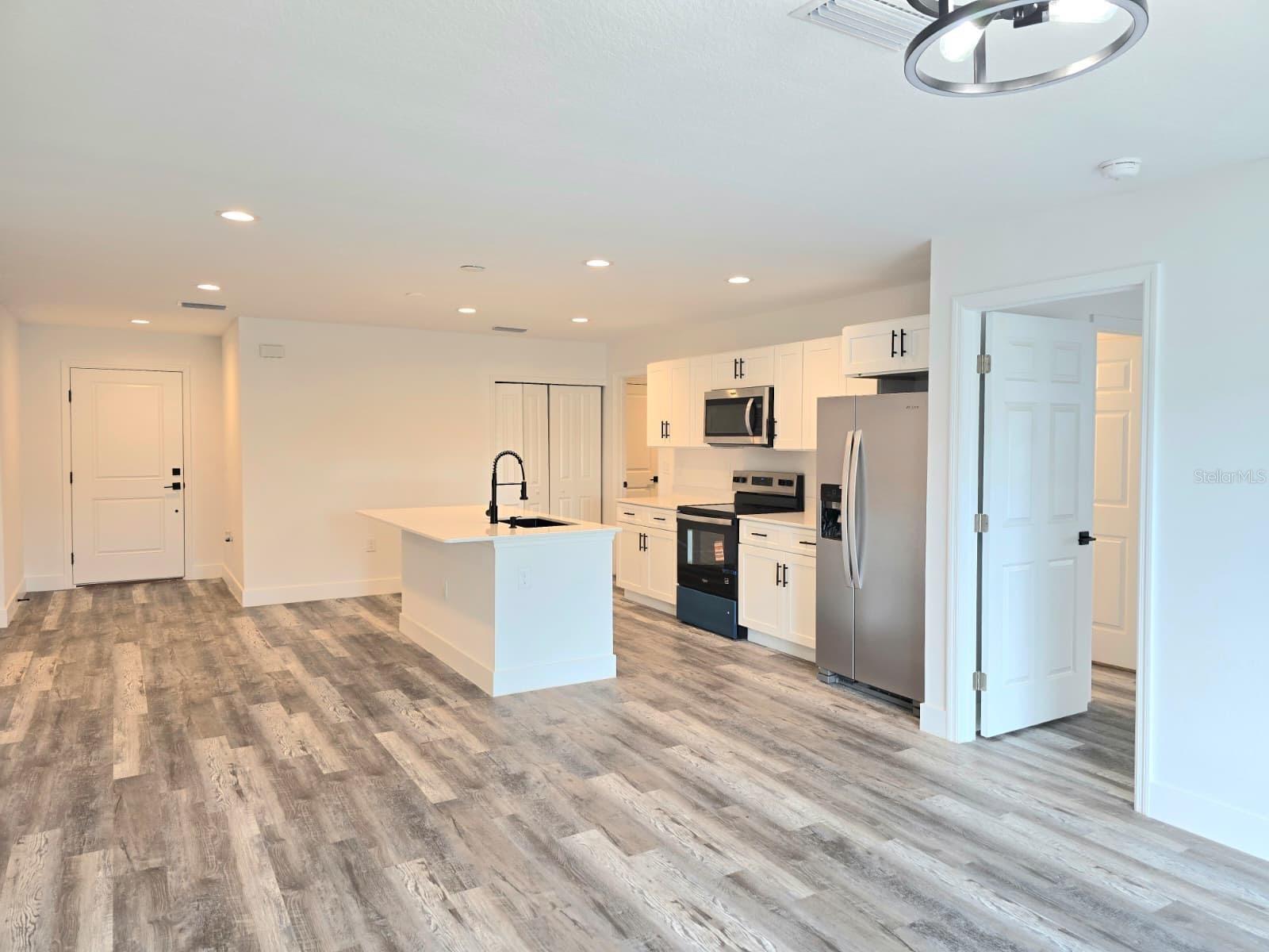 2106 BASIN ST AVE, PORT CHARLOTTE, FL, 33952