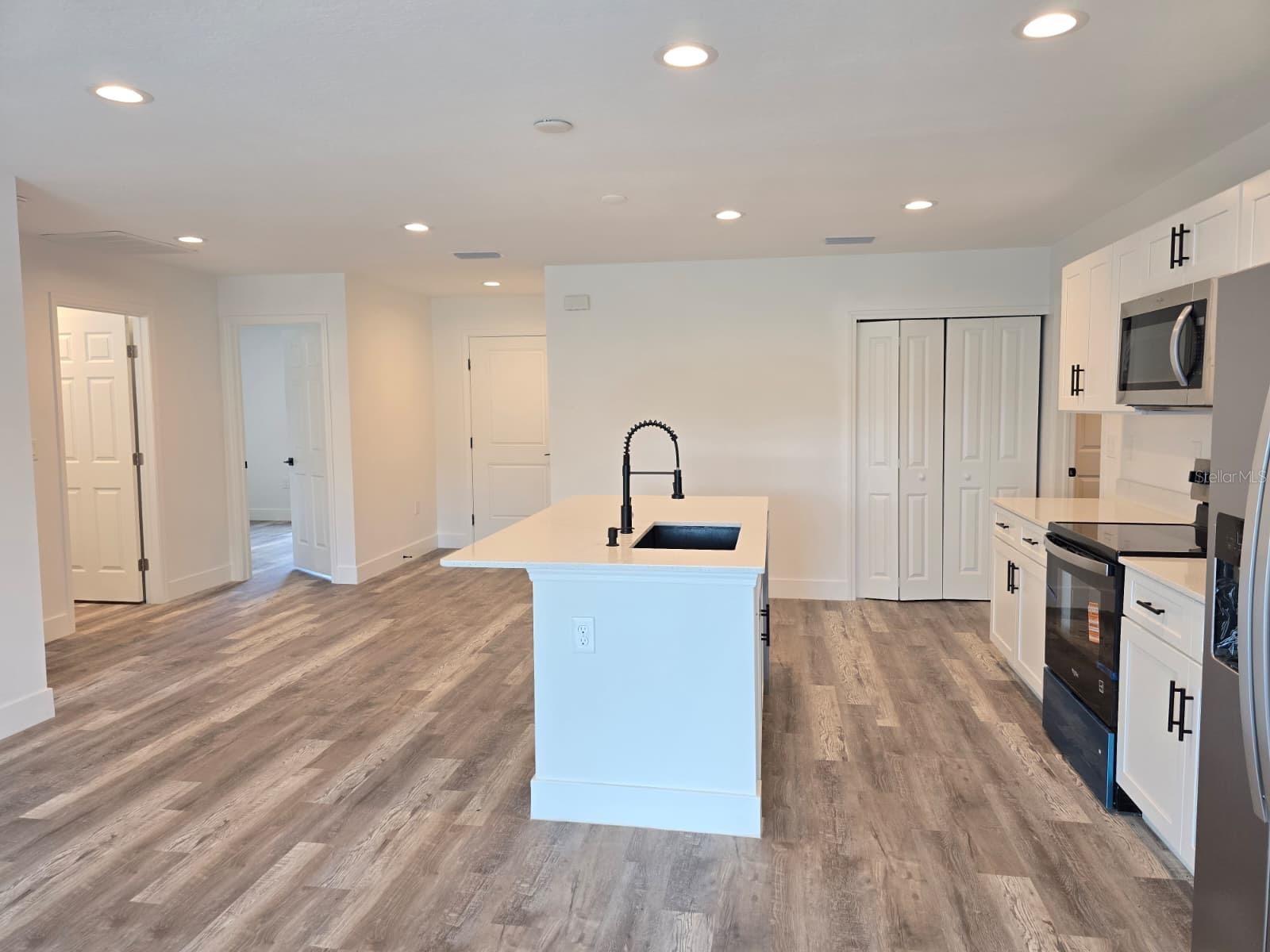 2106 BASIN ST AVE, PORT CHARLOTTE, FL, 33952