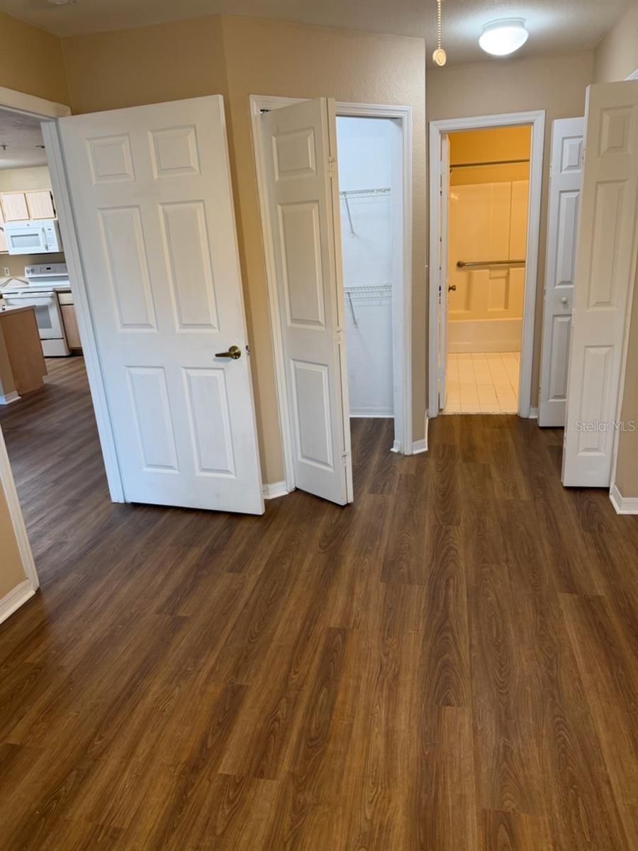5463 VINELAND RD #5101, ORLANDO, FL, 32811