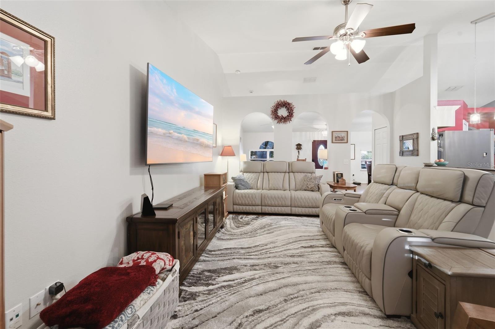 983 CASCADES PARK TRL, DELAND, FL, 32720