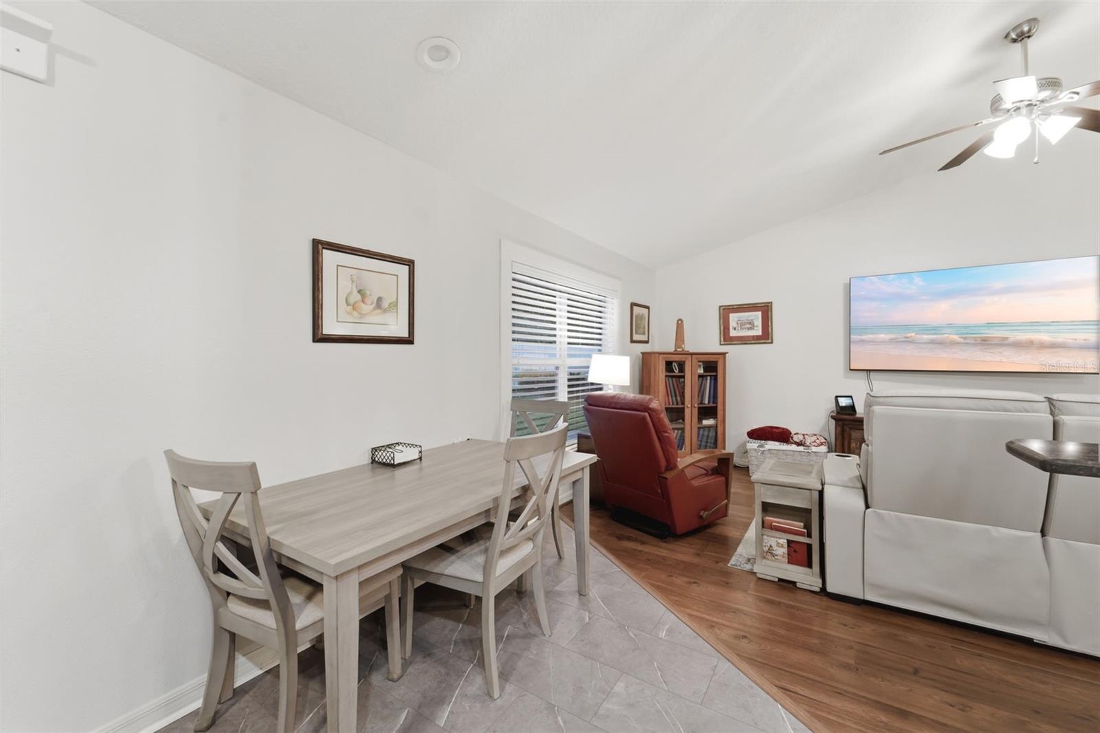 983 CASCADES PARK TRL, DELAND, FL, 32720