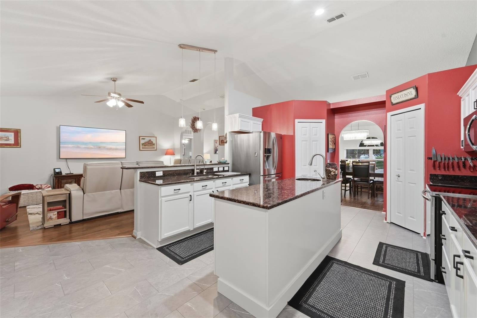 983 CASCADES PARK TRL, DELAND, FL, 32720