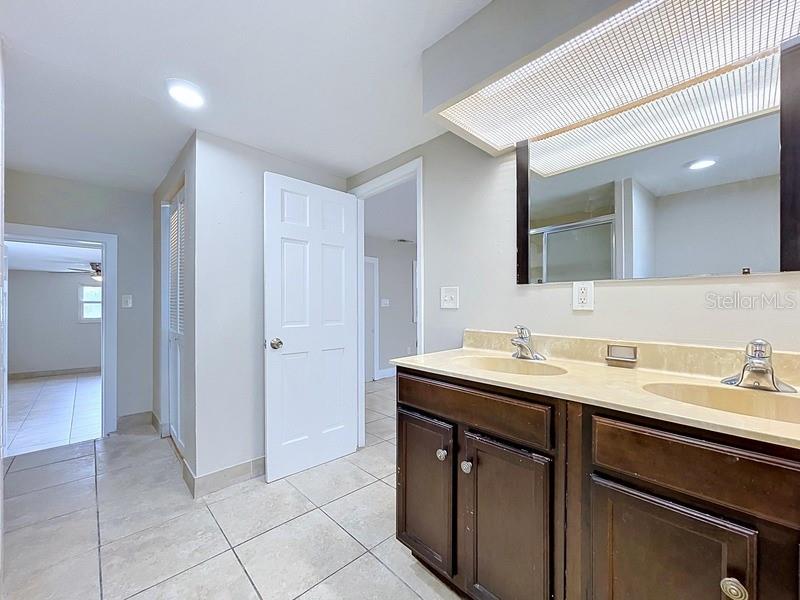 7018 54TH AVE N, ST PETERSBURG, FL, 33709