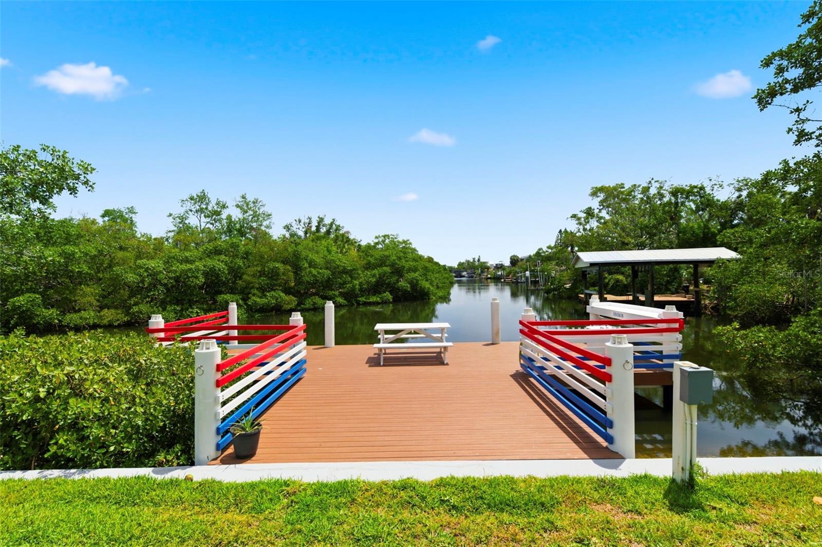 3325 W SHELL POINT RD, RUSKIN, FL, 33570