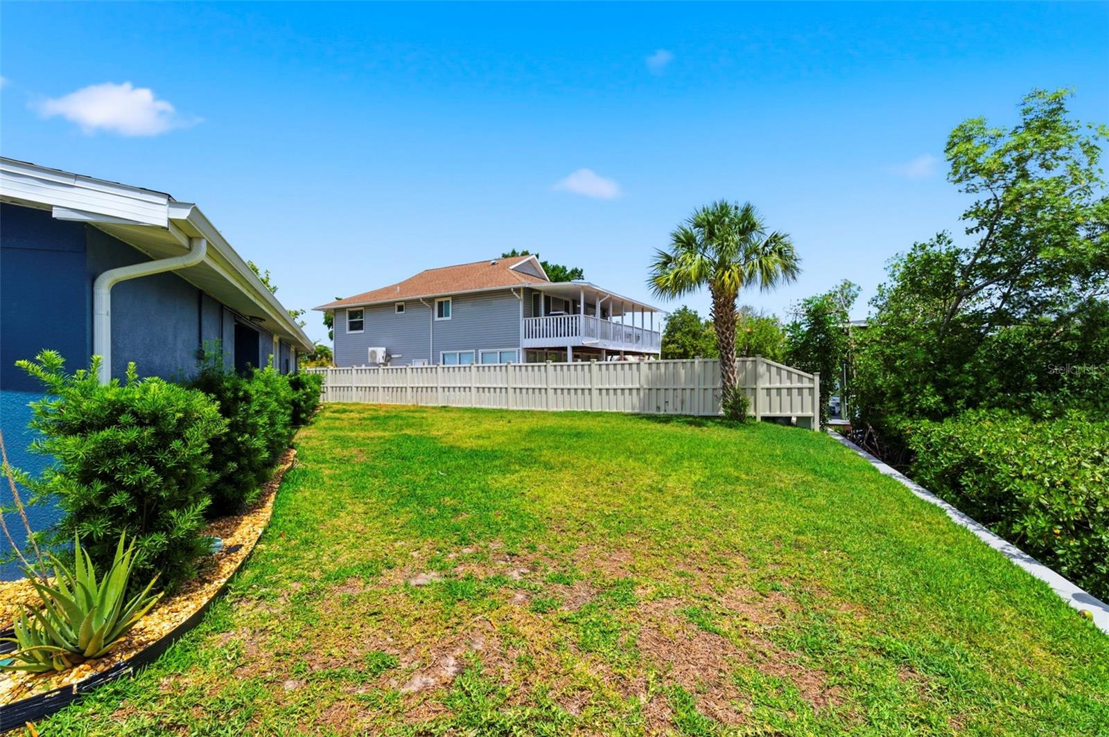 3325 W SHELL POINT RD, RUSKIN, FL, 33570
