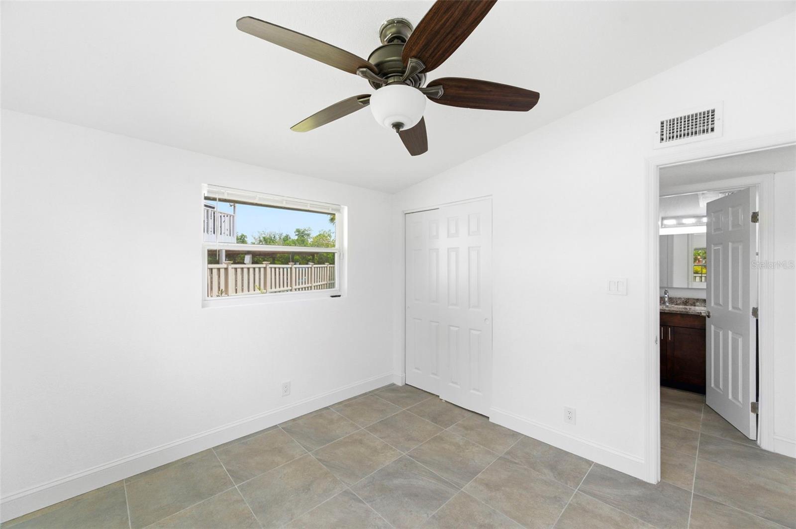 3325 W SHELL POINT RD, RUSKIN, FL, 33570