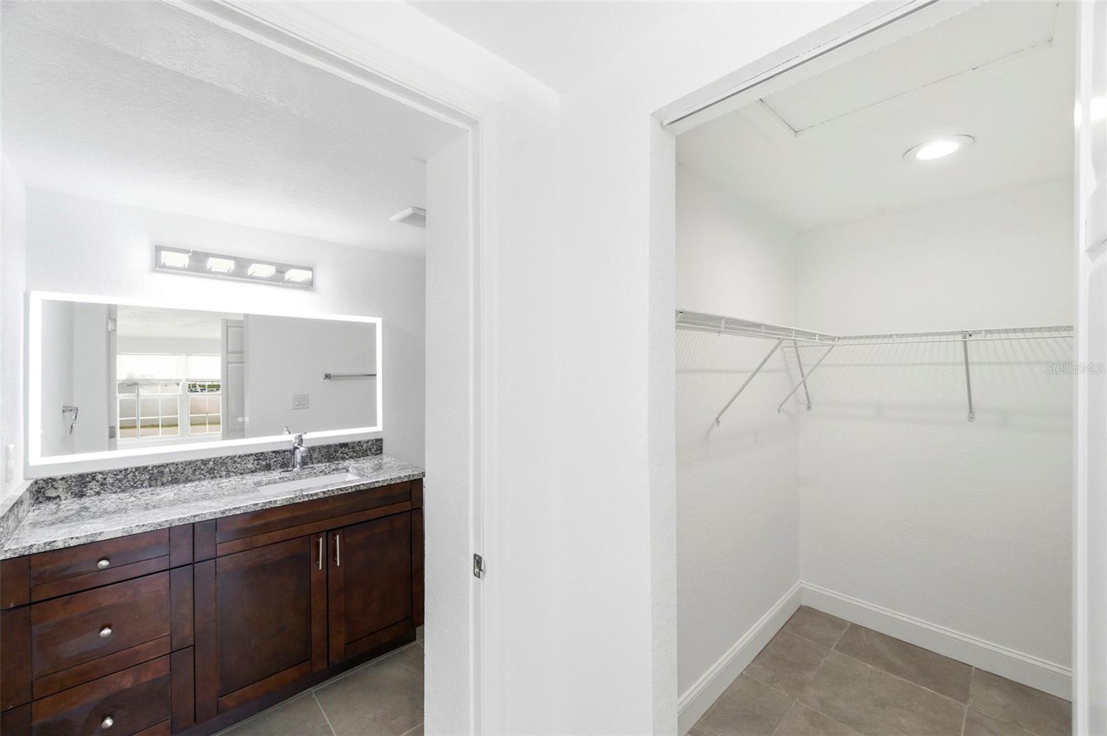 3325 W SHELL POINT RD, RUSKIN, FL, 33570