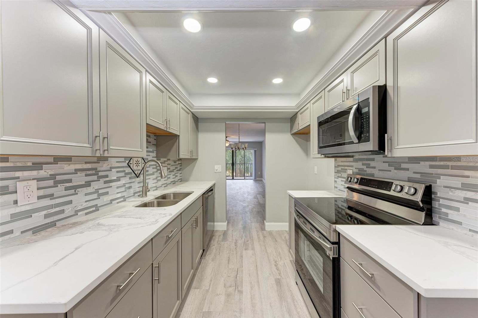 515 30TH AVE W #H201, BRADENTON, FL, 34205
