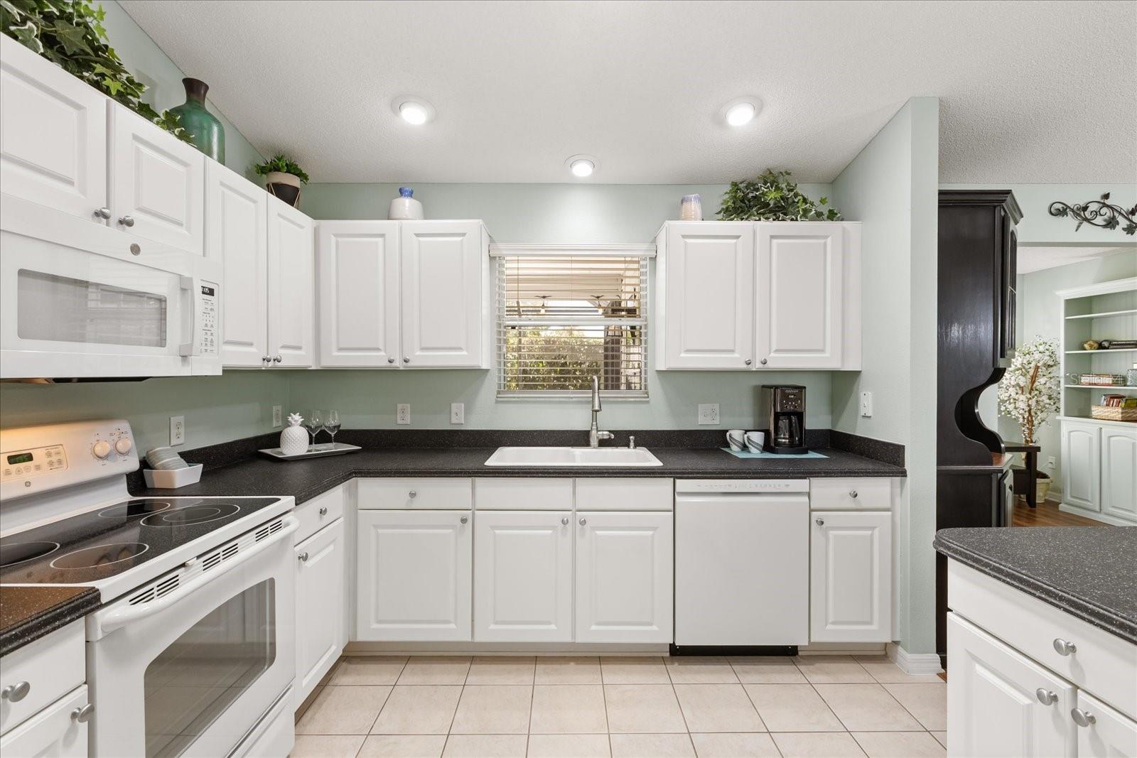 1561 TALLOWTREE DR, THE VILLAGES, FL, 32162