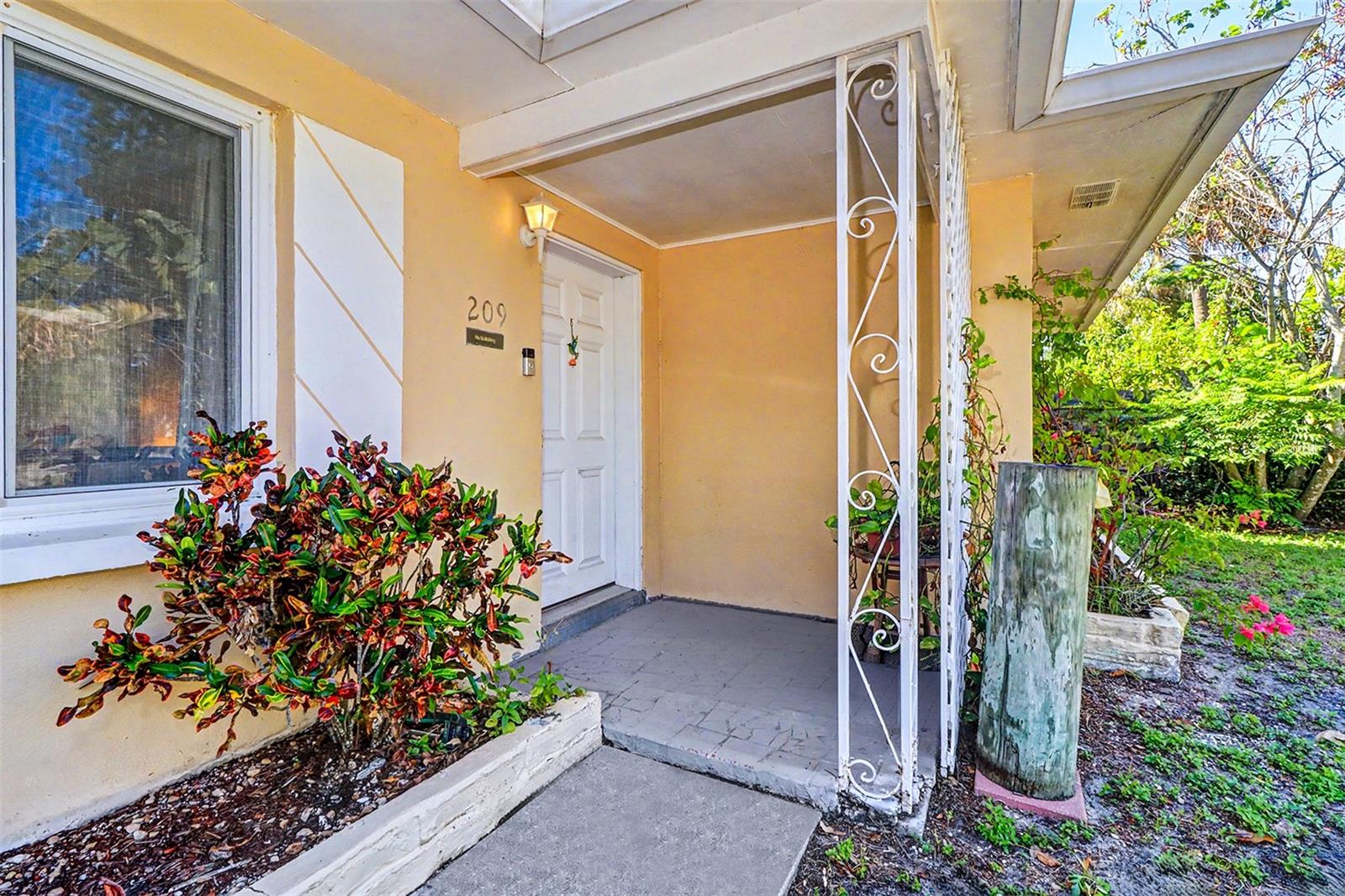 209 S AURORA AVE, CLEARWATER, FL, 33765