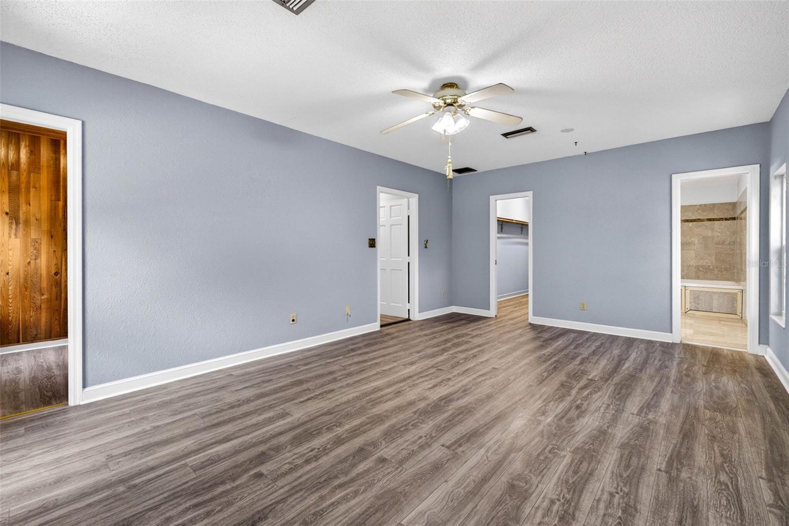 305 BANNOCKBURN AVE, TEMPLE TERRACE, FL, 33617