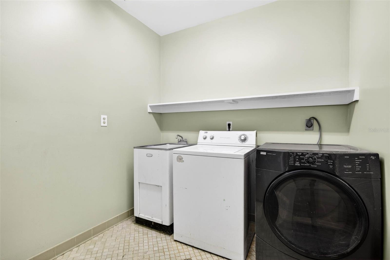 305 BANNOCKBURN AVE, TEMPLE TERRACE, FL, 33617
