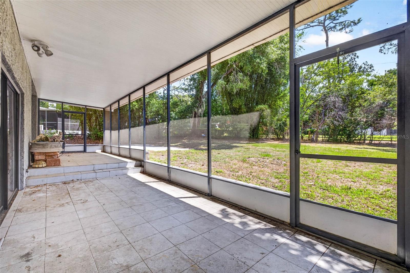 305 BANNOCKBURN AVE, TEMPLE TERRACE, FL, 33617