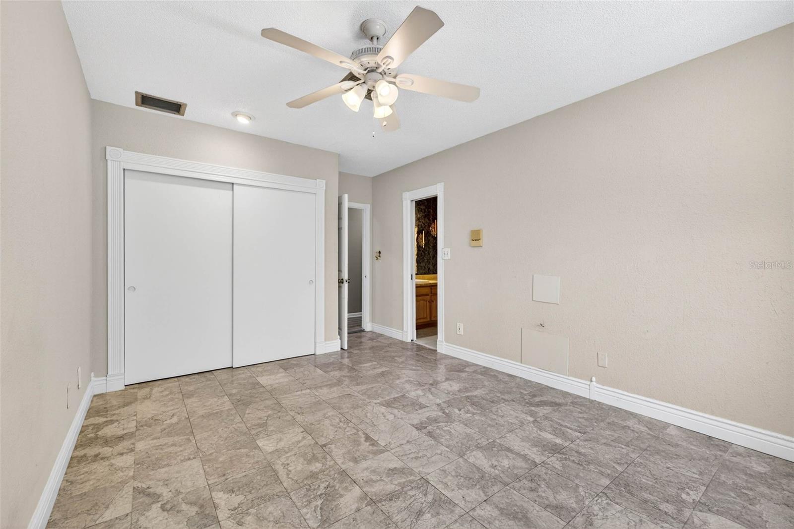 305 BANNOCKBURN AVE, TEMPLE TERRACE, FL, 33617